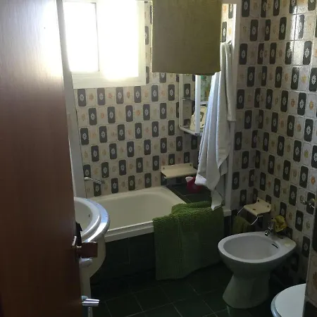 Oceanfront Urbanova Apartman